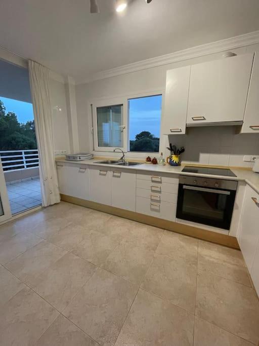 Appartement Beautiful With Sea View And Great Pool